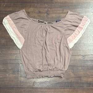 American Eagle outfitters summer short sleeve shirt
Size small